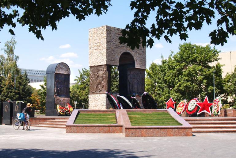 纪念馆“阿富汗大门”