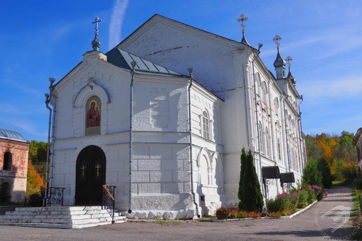 克伦斯基圣蒂何维斯基修道院